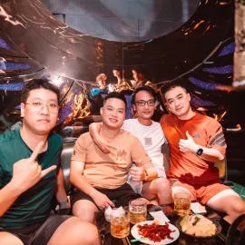 Khám Phá Quán Bar Quận 1 Sôi Động Nhất – Empire Club Chờ Bạn
