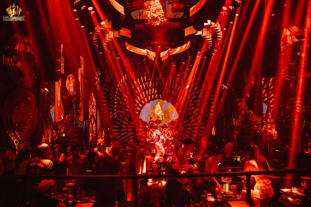 Hòa mình vào lễ hội